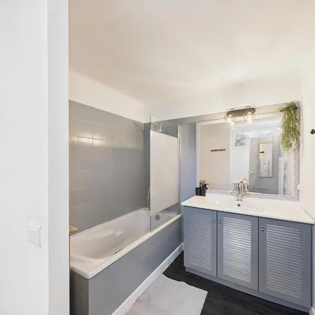 Superbe Maison Avec Piscine Et Jardin Pour 8 La Dornac
